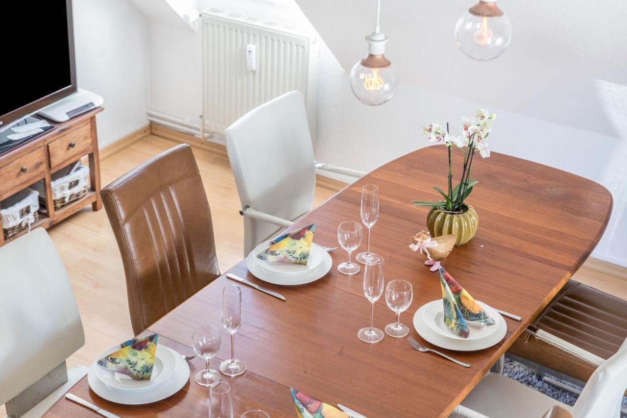 Blumenhaus-Apartment Friedrichstadt Zewnętrze zdjęcie