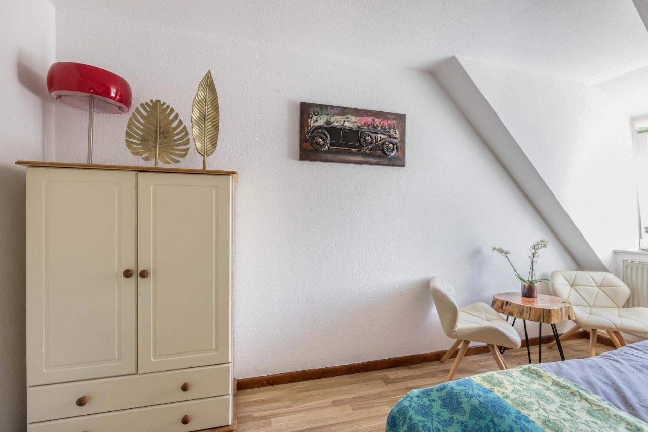 Blumenhaus-Apartment Friedrichstadt Zewnętrze zdjęcie